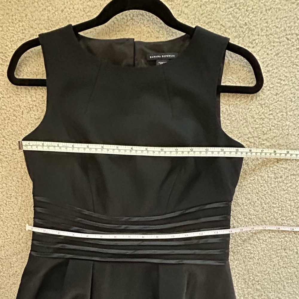 Banana Republic Black Wool Stretch Dress Sz 4P - Picture 4 of 9